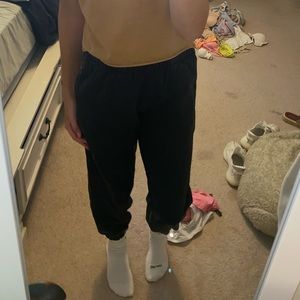 Brandy Melville- sweatpants